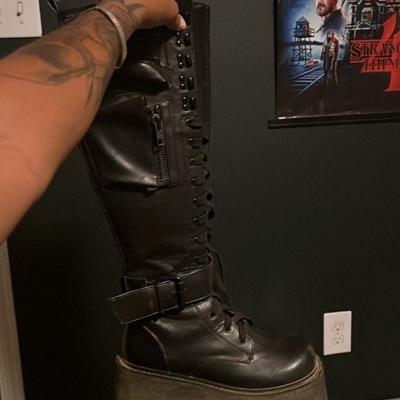 Current mood knee high platform boots - Picture 2 of 2